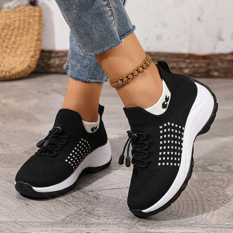 Women's arch support, cushioned comfort, lightweight design trainers with everyday walking
