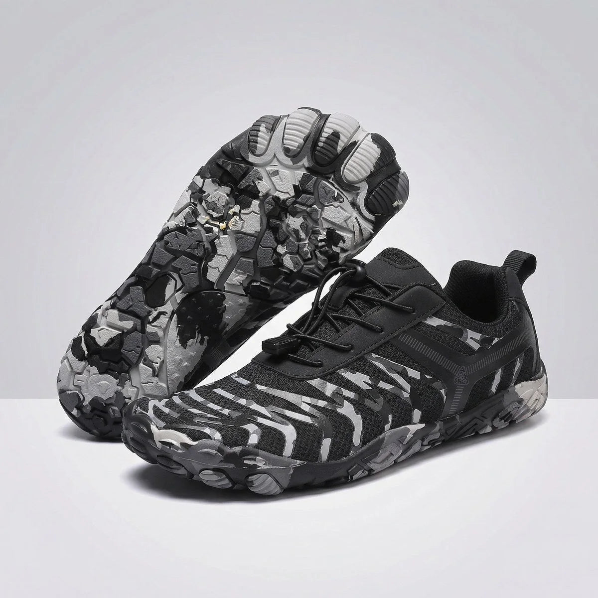 Unisex barefoot trainers in Black Camo product view